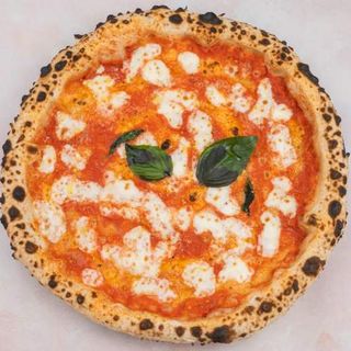 Signature Pizza Margherita