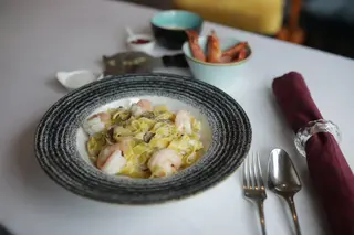 Tagliatelle cu trufe negre si creveti decorticati