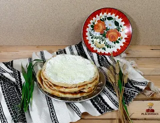 Placinta cu cartofi, branza, smantana si mujdei - 195g