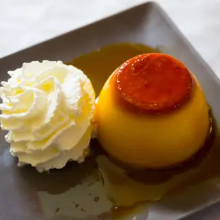 Flan Con Nata
