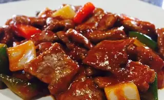 75.Ternera Con Salsa Picante