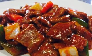 75.Ternera Con Salsa Picante