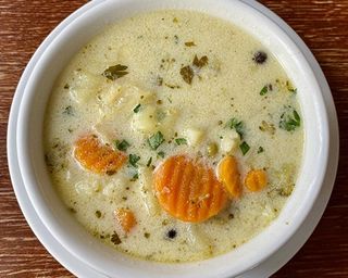 Zupa Jarzynowa z Ziemniakami