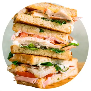 Sandwich Mogo Club + Bebida a elegir