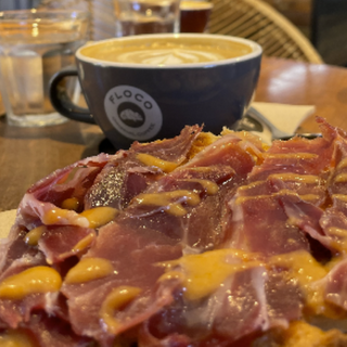 Salmorejo, Aceite Y Paleta Ibérica (Media Porción)