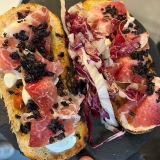 Bruschettone capocollo 