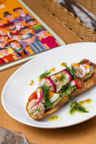 Брускетта с тунцом (380г)