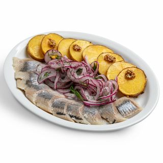 Оселедець з картоплею (300г)
