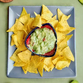 Nachos Con Guacamole (entera)