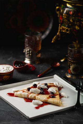 ბლინები მურაბით და არაჟნით