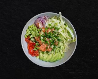 POKE BOWL ŁOSOŚ