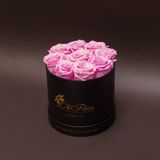 9 trandafiri criogenați roz în cutie de lux mica neagra