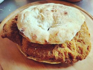 Bečka šnicla u lepinji