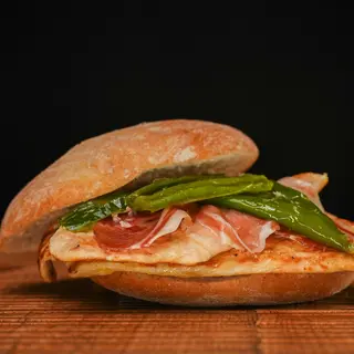 Serranito de pollo