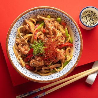 Яєчна локшина з куркою