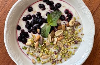 Вівсянка солодка з чорницею (270г)