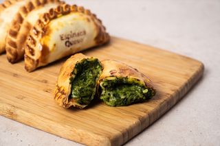 Empanada De Espinaca Y Queso