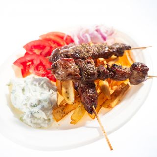 Порция свинско сувлаки (600г)