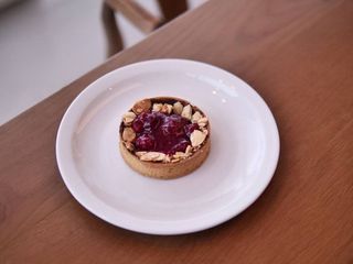 Тарт вишня-шоколад