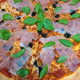 Pizza Proscuitto 31