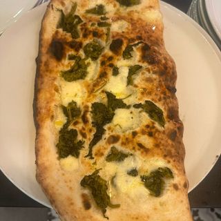 O' cazone salsiccia e friarielli