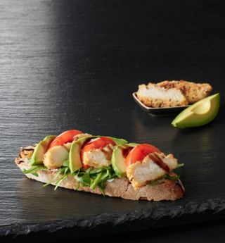 ტარტინი ქათმით და ავოკადოთი