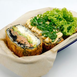 Sushi burger łosoś wędzony