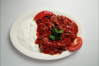 Искендер кебаб с говядиной 1 порция