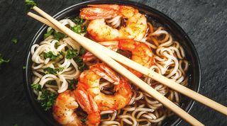 Gunkany ikra ryb latających