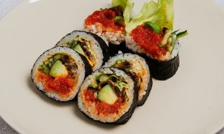 Futomaki tuńczyk na ostro  -6 szt-