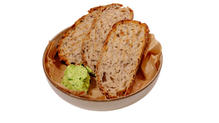 Chleb z zielonym masłem