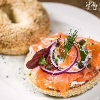 Posni bejgl sa lososom