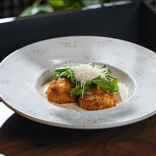 არანჩინი სოკოთი, ყველით და პილპილის სოუსით