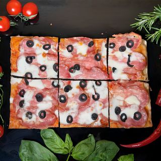 Pizza Salami 30x20 cm