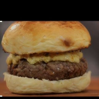 Hamburguesa 200gr. solo carne y queso