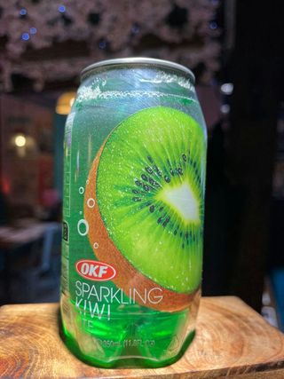OKF Sparkling kiwi koreański napój gazowany o smaku kiwi 350ml