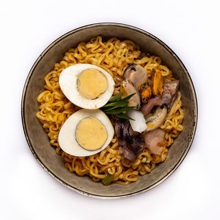 Рамен с морепродуктами
