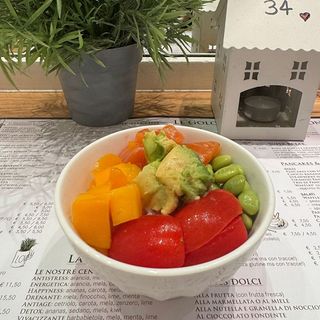 MINI POKE' SALMONE E MANGO