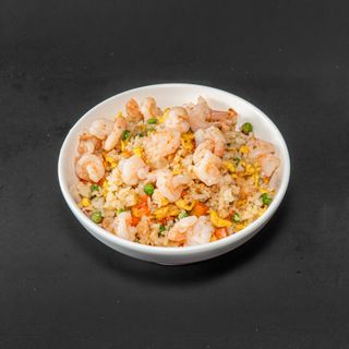 Riso alla cantonese con gamberi