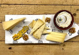 Tabla Selección De 5 Quesos Artesanos (250 G.)