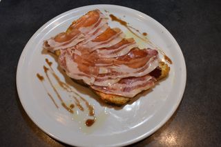 Tostadas De Jamón Ibérico De Cebo