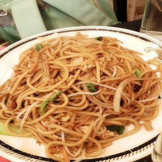 Tallarines de fécula frito