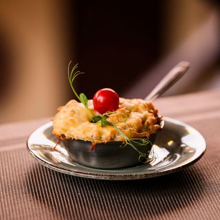 Жульєн з грибами та куркою (150г)