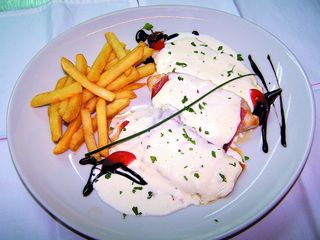 Piletina sa pršutom i mocarelom