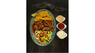 WOŁOWY GYROS DANIE