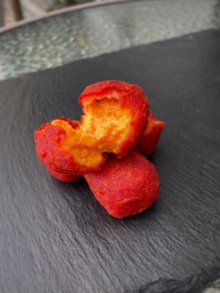 Сирні нагетси з перцем Хабанеро