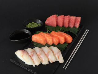 Sashimi Selection - 15 szt. (300g)