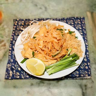 244. Pad Thai Pak