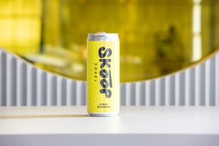 Skoop water frizzante 33 cl