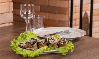 ბადრიჯანი ნიგვზით